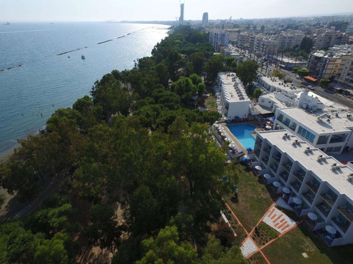 Park Beach Hotel Лимасол Екстериор снимка